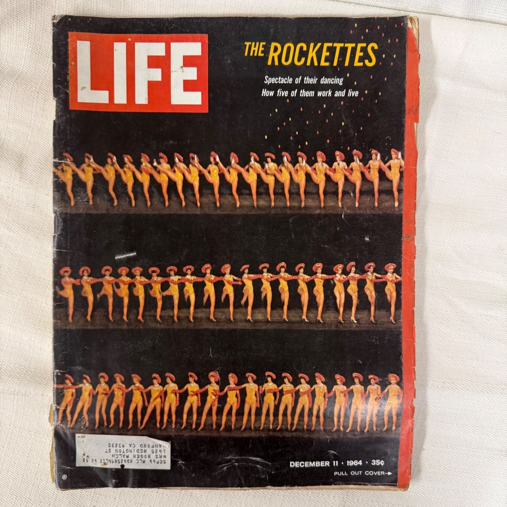 Vintage LIFE Magazine Dec 11 1964 The Rockettes Pull Out Cover Op Art Vietnam